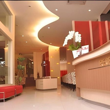 Scarlet Kebon Kawung Hotel Bandung Exterior foto