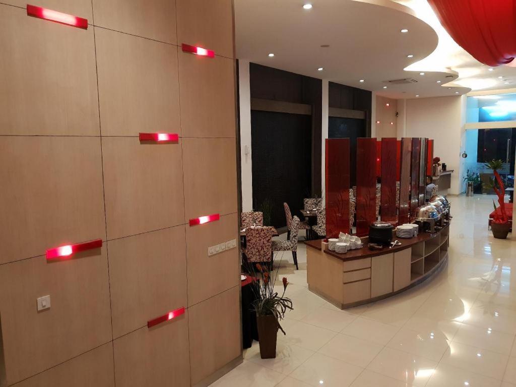 Scarlet Kebon Kawung Hotel Bandung Exterior foto